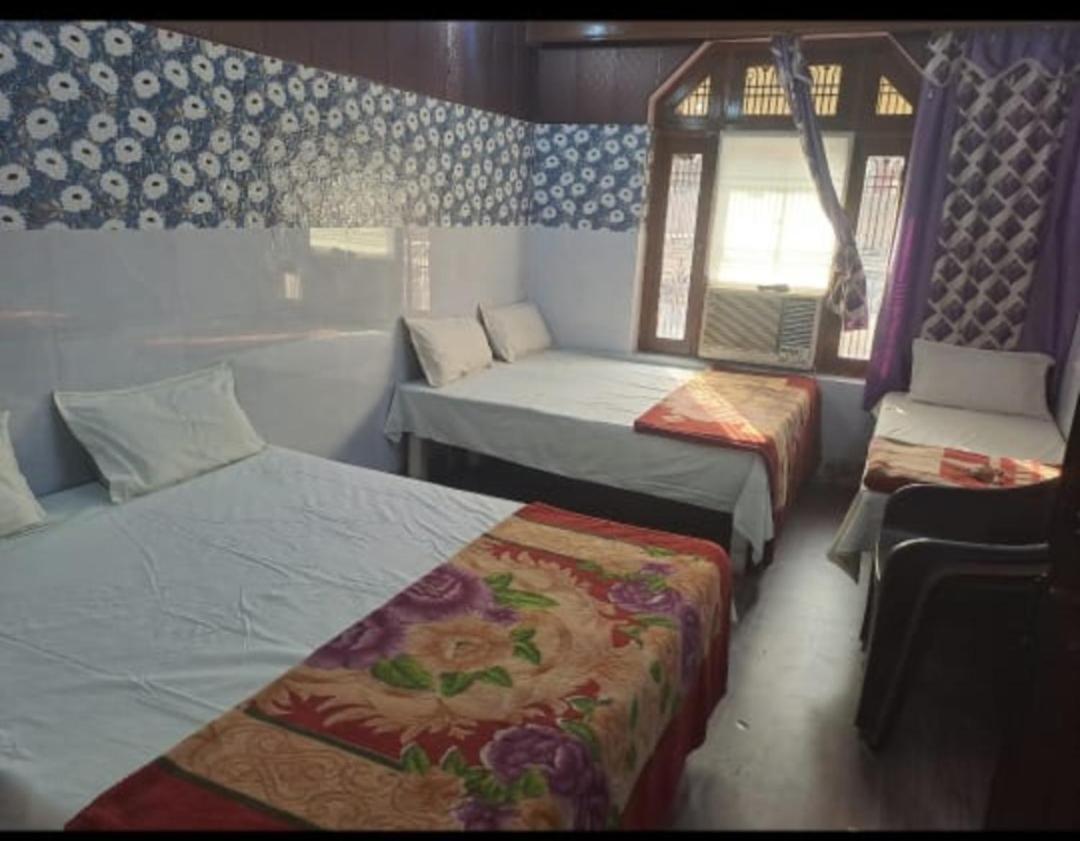 Kashi Annapurna Guest House Varanasi Room photo